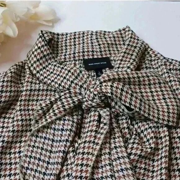 who what wear women's Blouse with Tie Front and Bib Collar - Picture 9 of 13